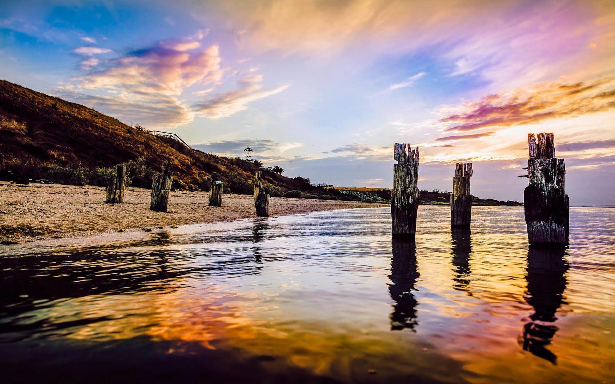 Point Lonsdale Holiday Apartments (Adults Only) Квінскліфф Екстер'єр фото