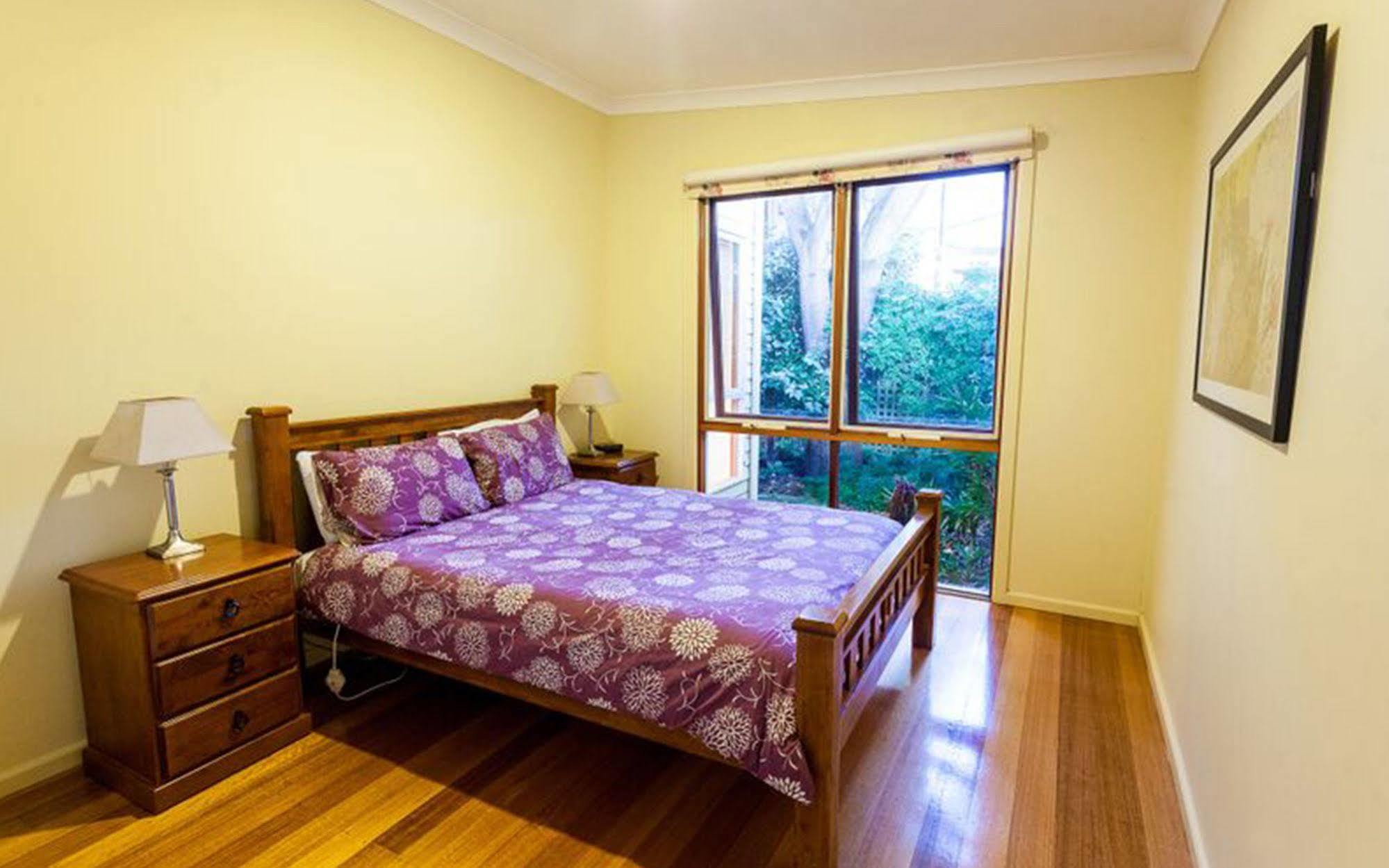 Point Lonsdale Holiday Apartments (Adults Only) Квінскліфф Екстер'єр фото