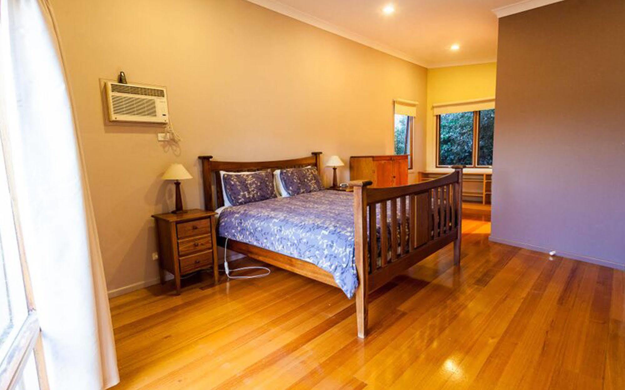 Point Lonsdale Holiday Apartments (Adults Only) Квінскліфф Екстер'єр фото